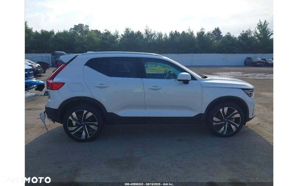 Volvo XC 40 B5 B AWD Ultimate Bright - 9