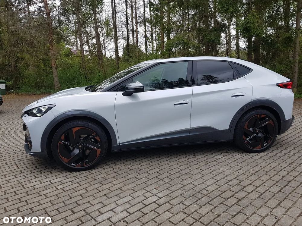 Cupra Tavascan - 3