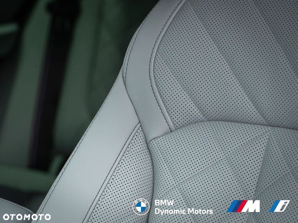BMW X5 xDrive40d - 27