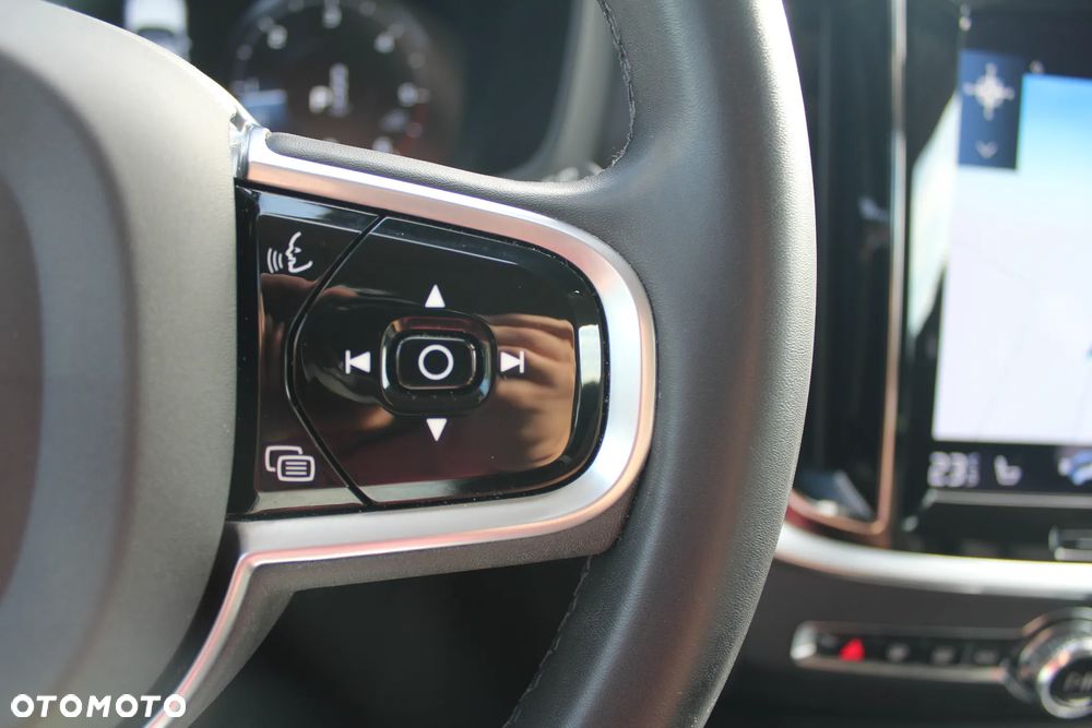 Volvo V60 Cross Country B4 D AWD Geartronic Pro - 37