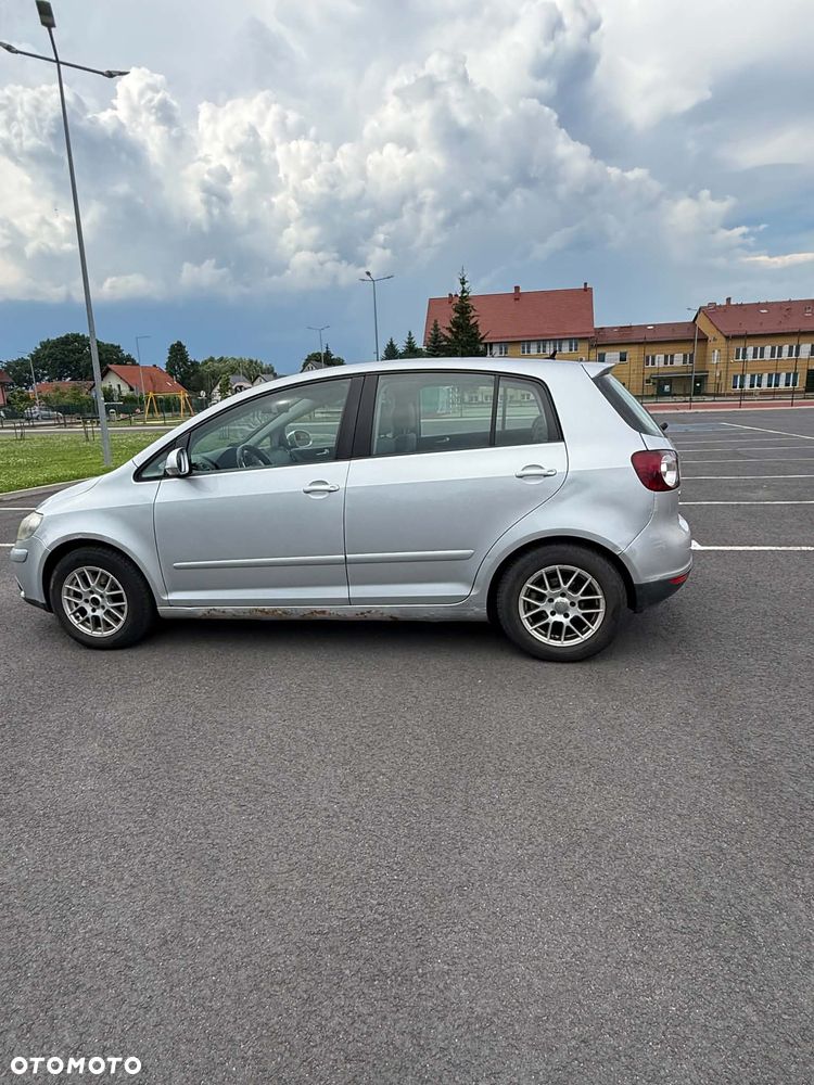 Volkswagen Golf 1.6 FSI Comfortline - 8
