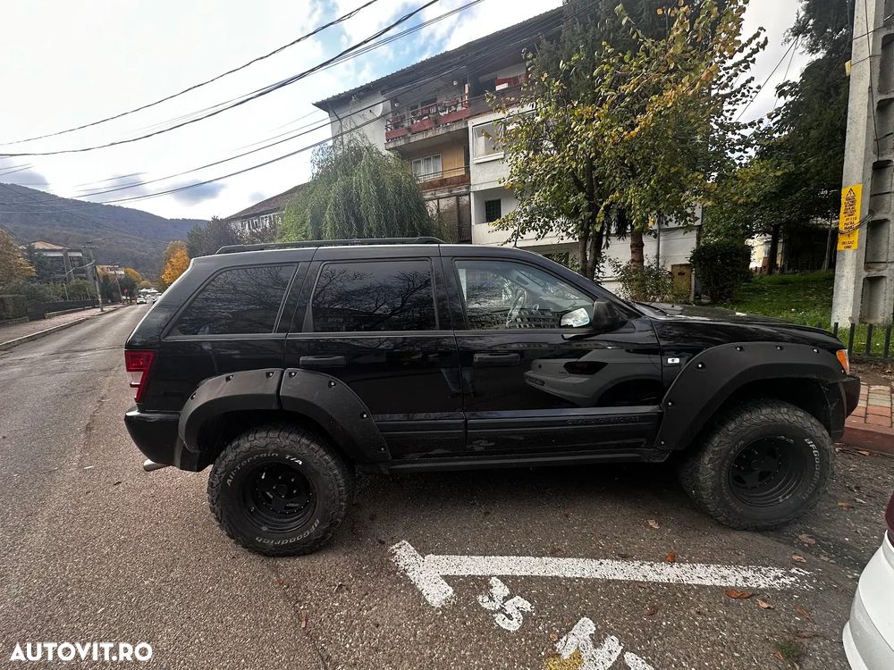 Jeep Grand Cherokee - 9