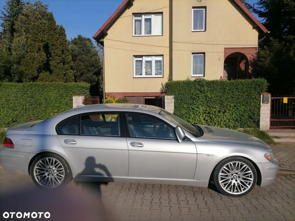 BMW Seria 7 750i L - 1