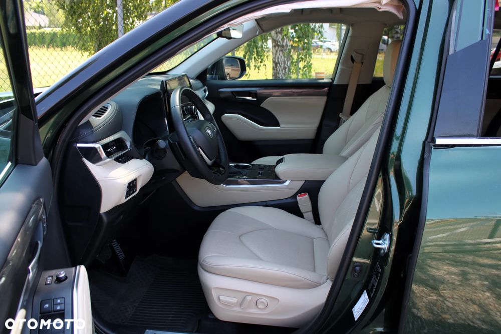 Toyota Highlander 2.5 Hybrid Executive - 13