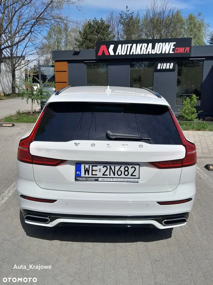 Volvo V60 B3 B R-Design - 5