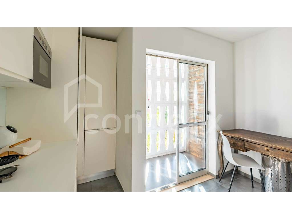 Apartamento T3 SANTO ANTÓNIO DOS CAVALEIROS | RUA ALVES REDOL - Grande imagem: 3/22