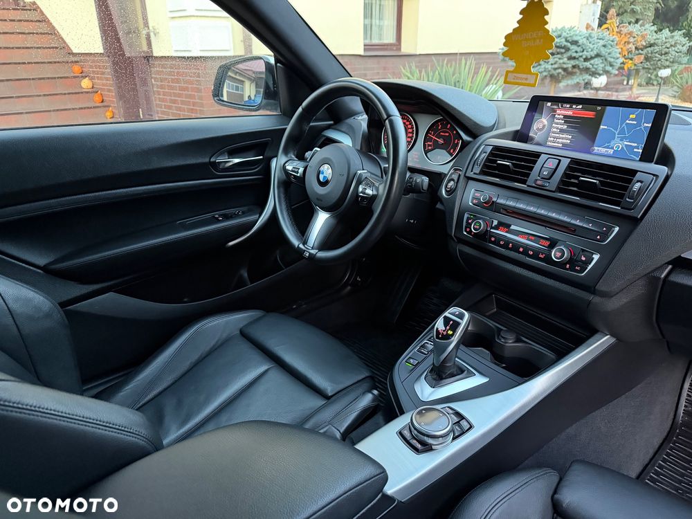 BMW Seria 2 220d Sport-Aut Sport Line - 29
