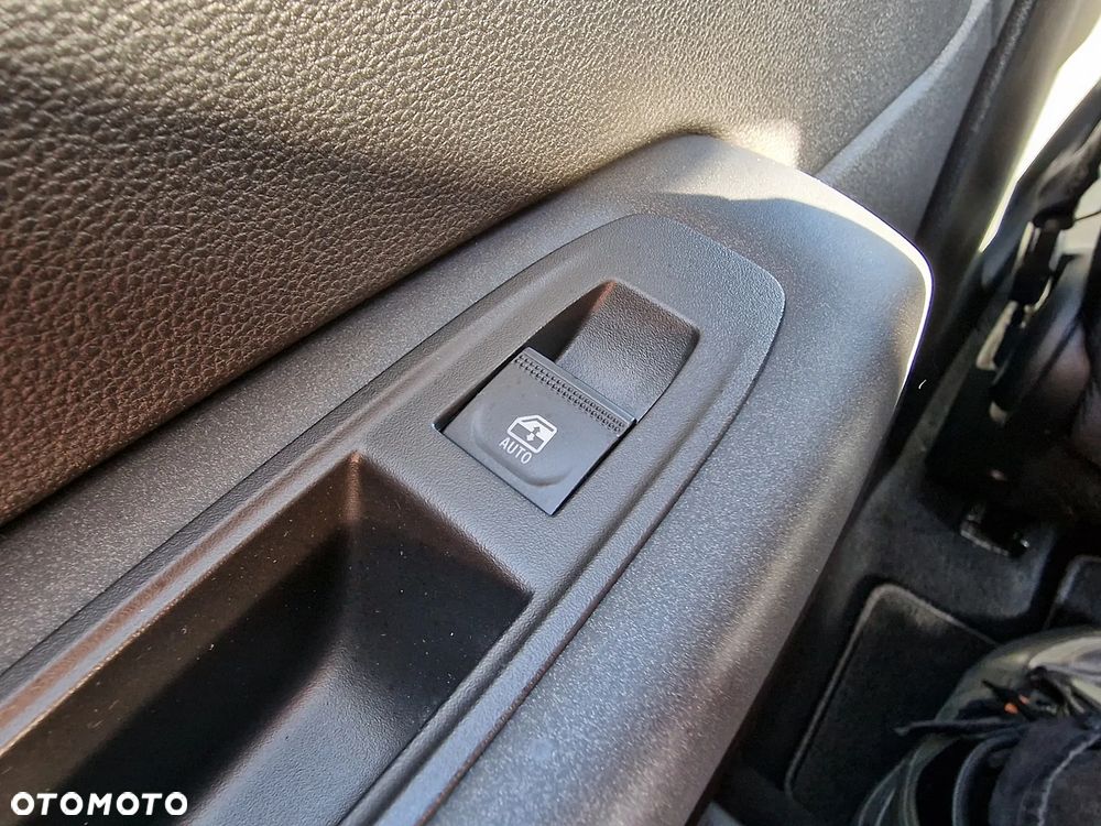 Renault Captur - 12