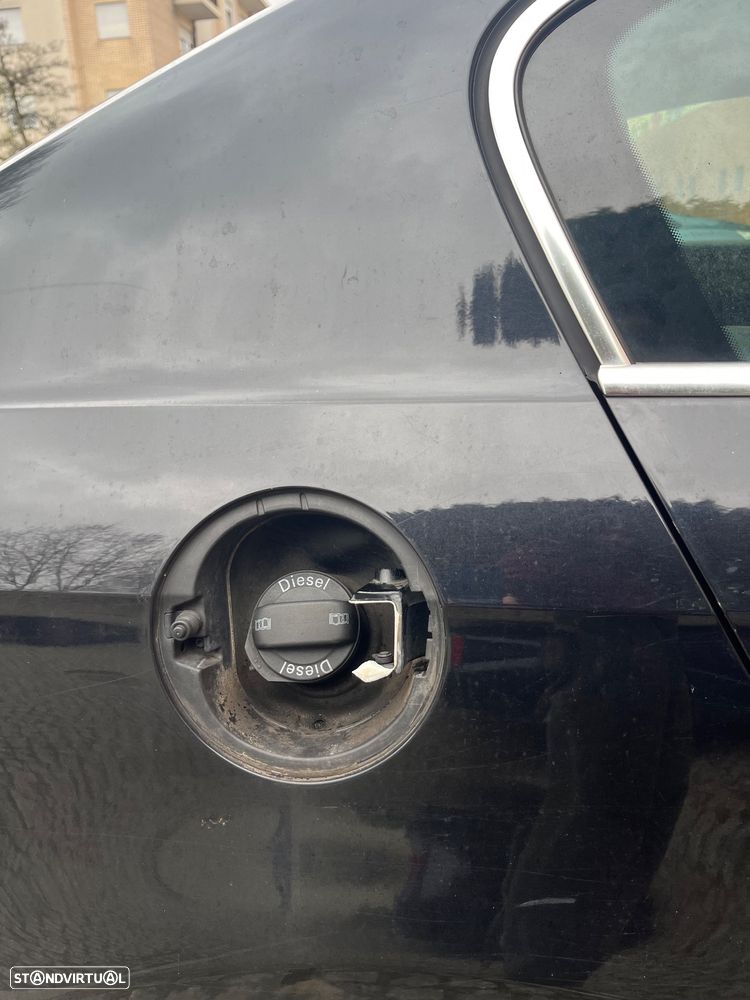 VW Passat 1.6 TDI BlueMotion - 8