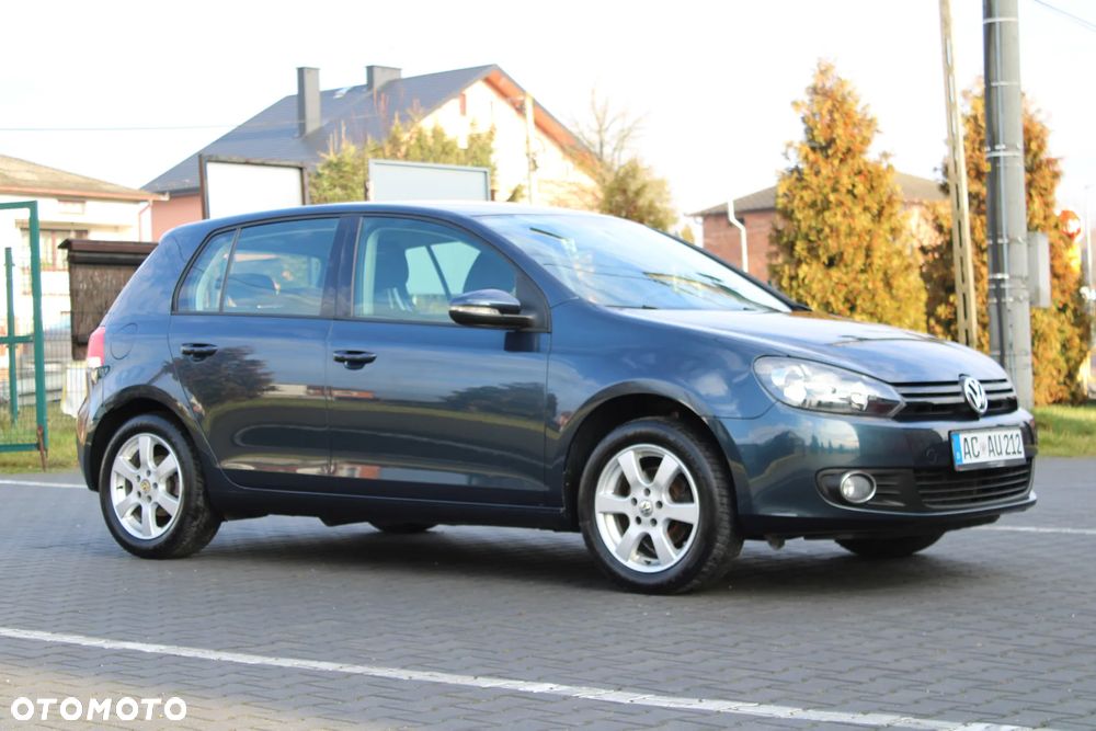 Volkswagen Golf - 11