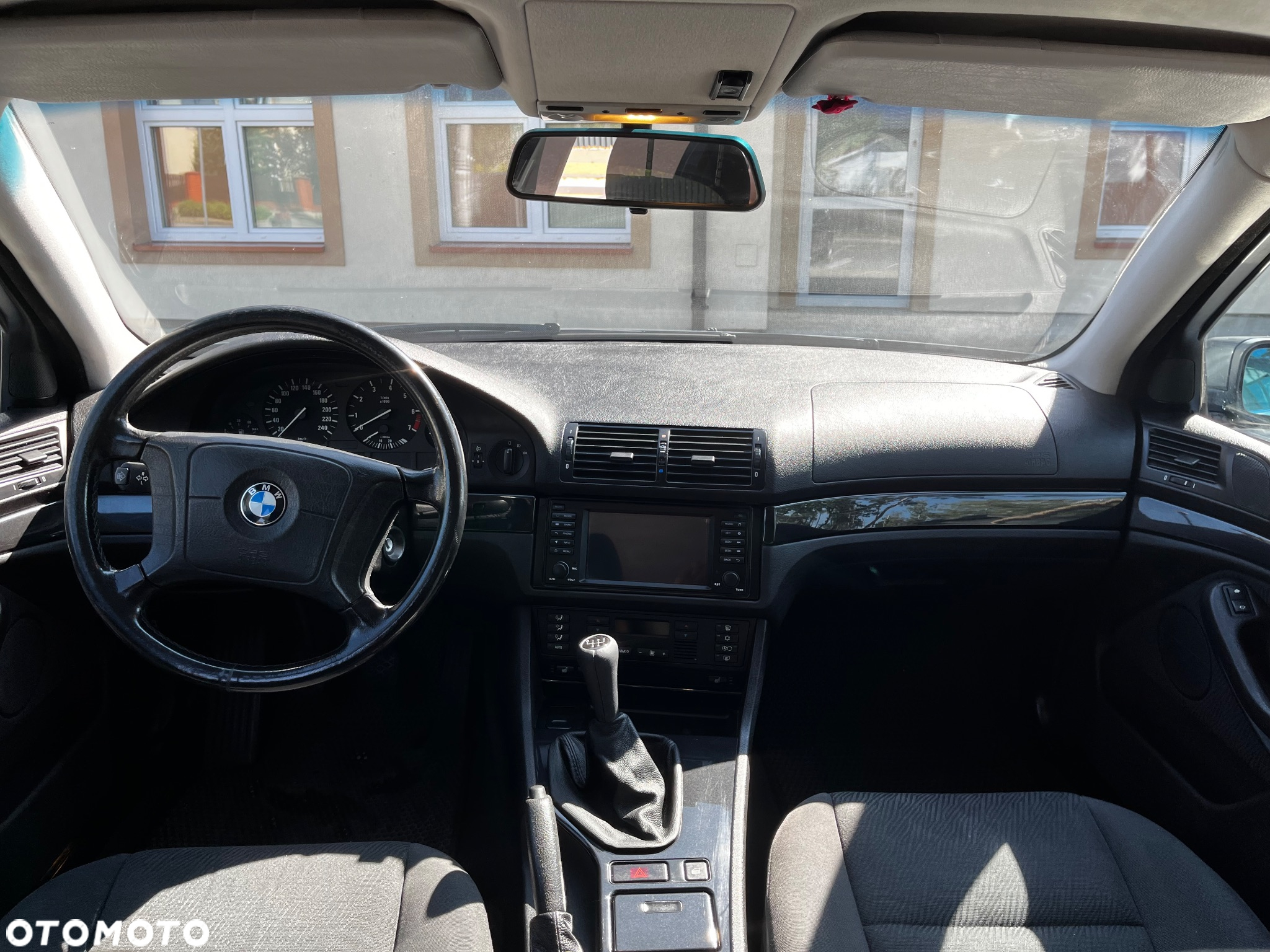 BMW Seria 5 520i - 7
