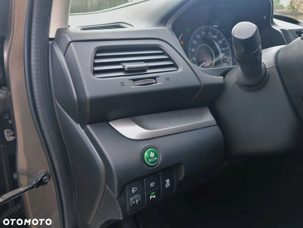 Honda CR-V 2.0 Elegance (2WD) - 30