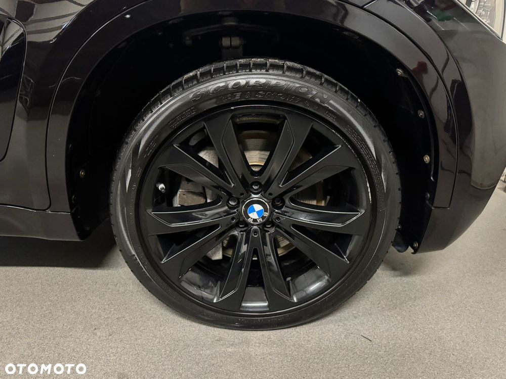 BMW X6M - 12