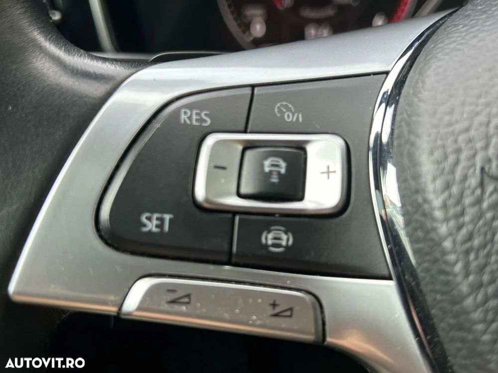 Volkswagen Touareg 3.0 V6 TDI 4Motion DPF Automatik R-Line - 5