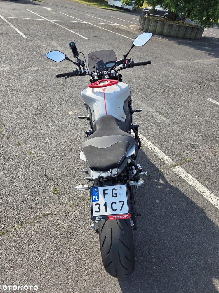 Yamaha MT - 7