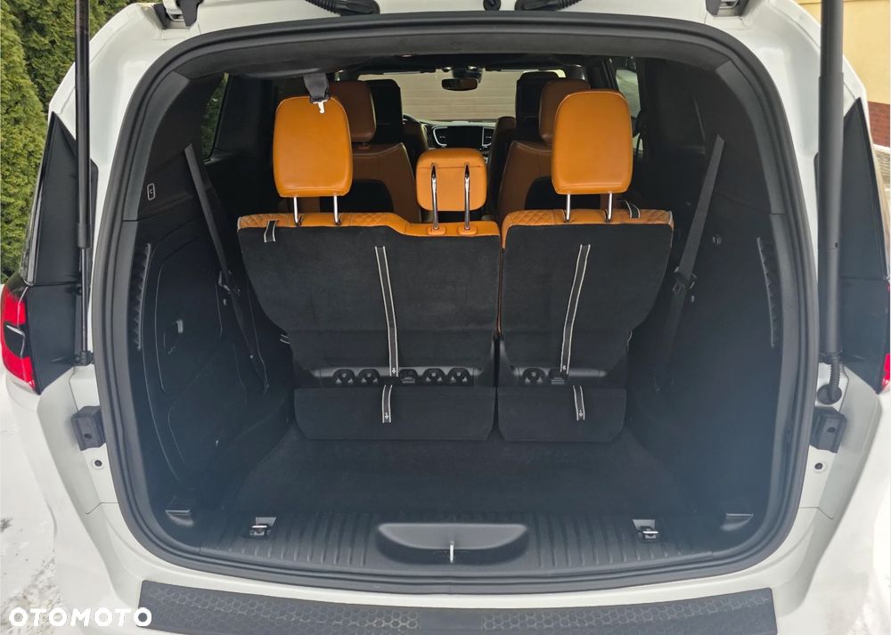 Chrysler Pacifica - 27