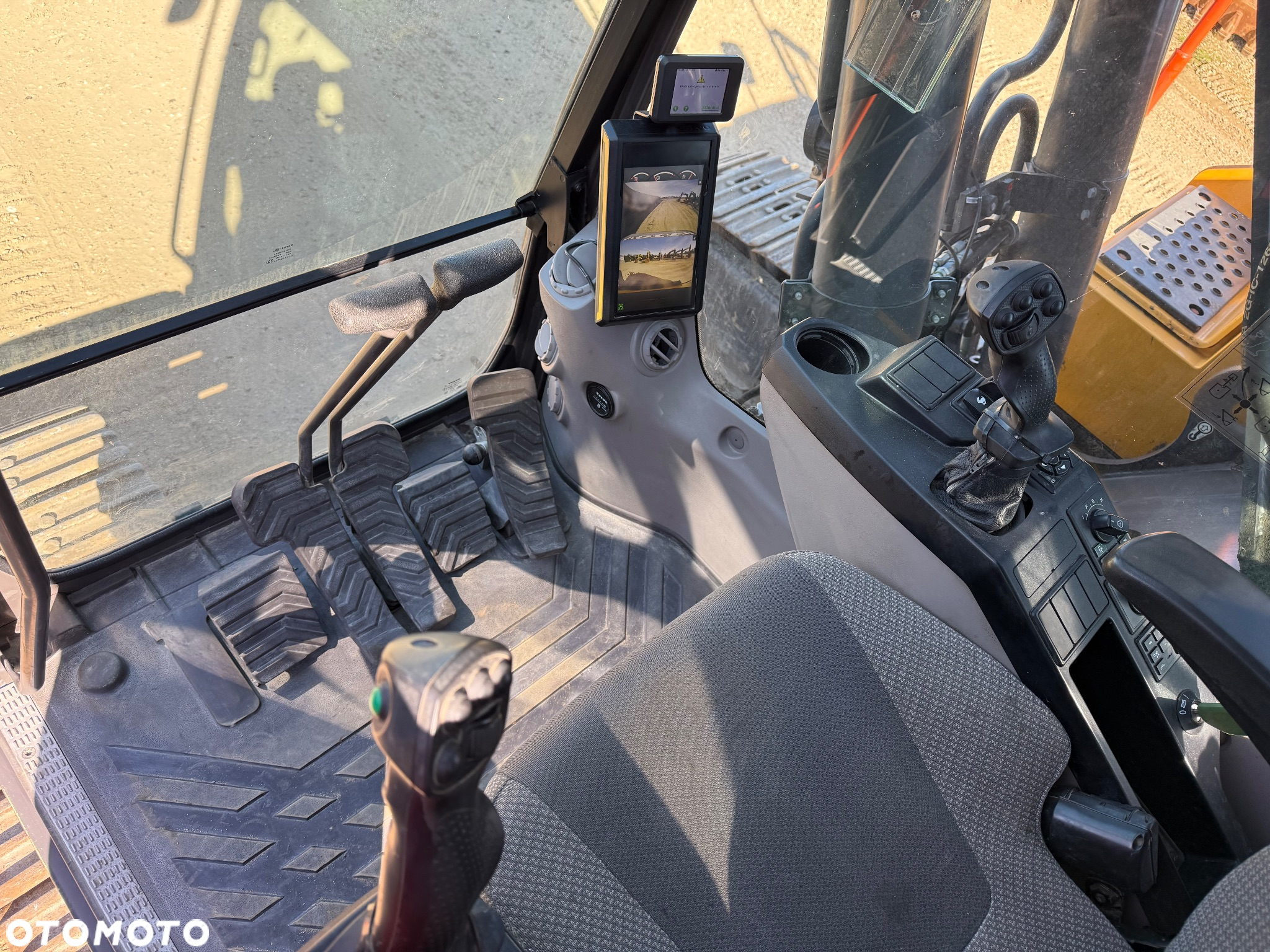Volvo EC 250 EL - 30
