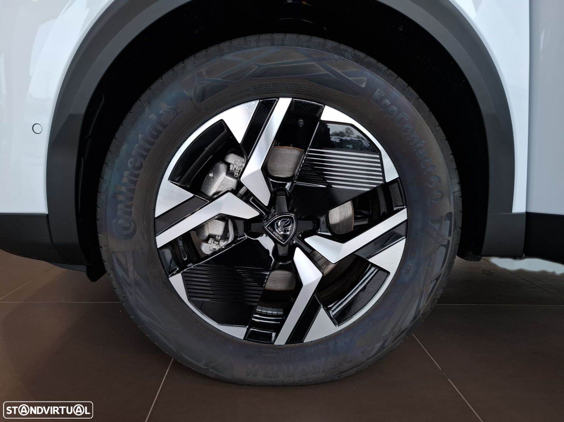 Peugeot e-2008 54 kWh Allure - 24