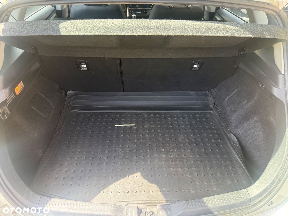 Toyota Auris 1.33 VVT-i Active - 8