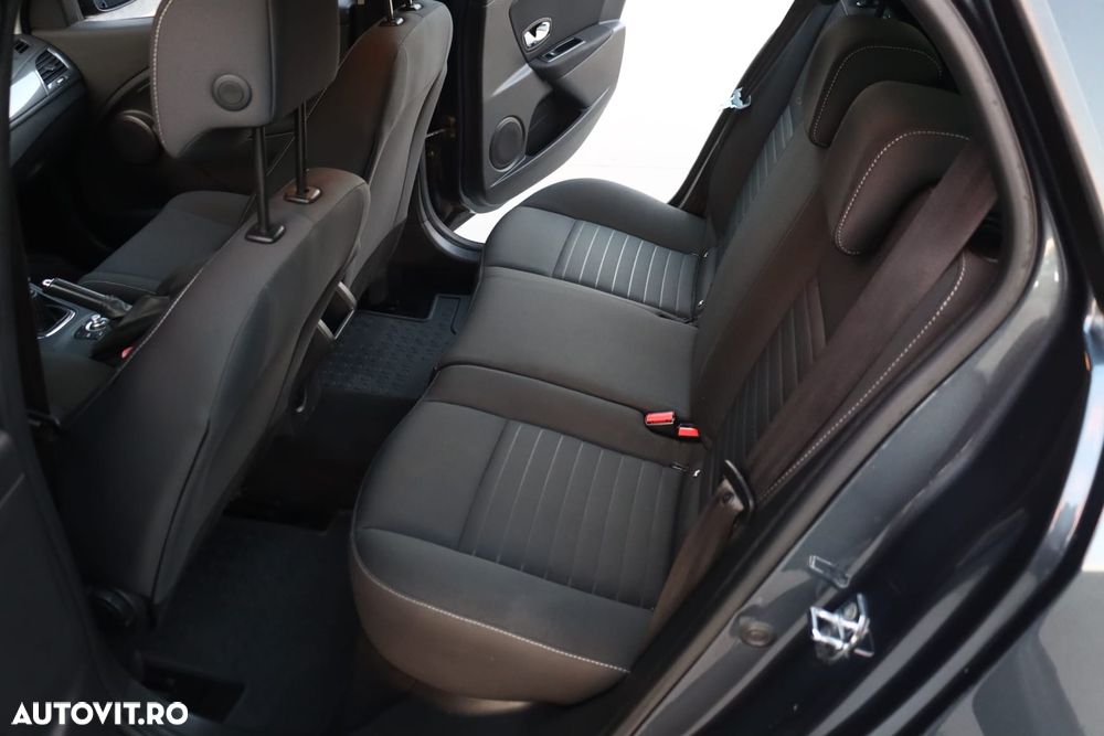 Renault Megane ENERGY dCi 110 LIMITED - 13