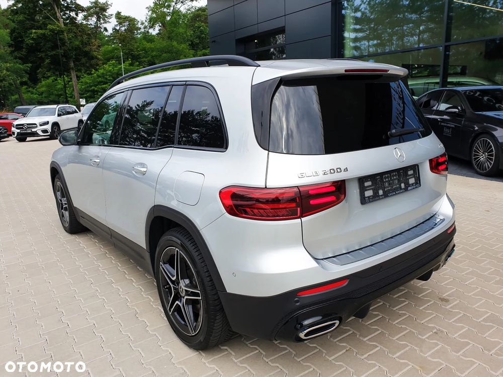 Mercedes-Benz GLB 200 d 4-Matic AMG Line 8G-DCT - 8