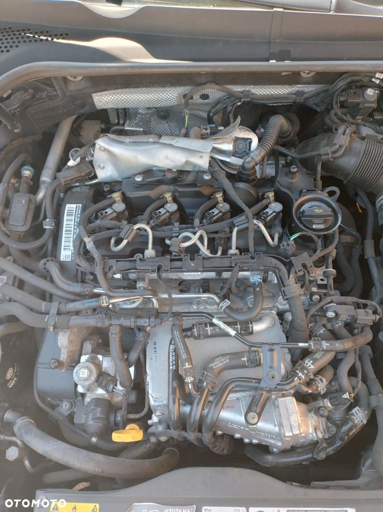 Volkswagen Golf 1.6 TDI BMT Comfortline - 9