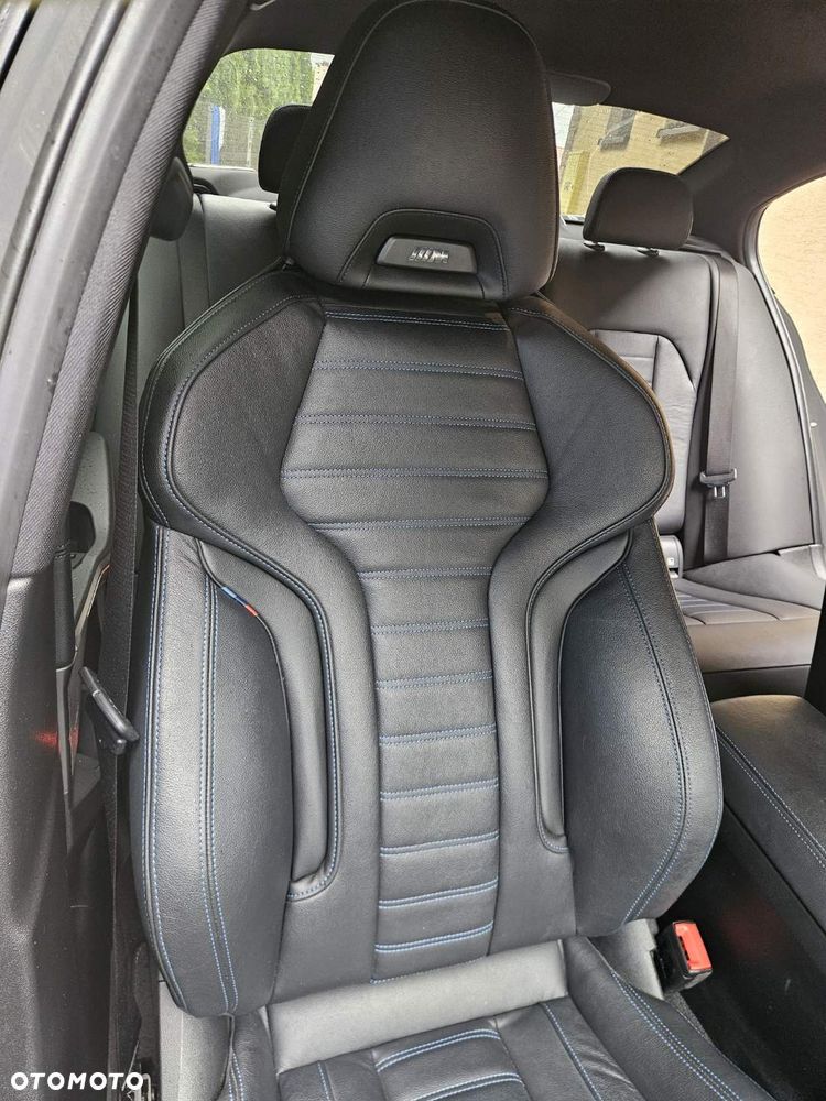 BMW Seria 3 320d M Sport sport - 34