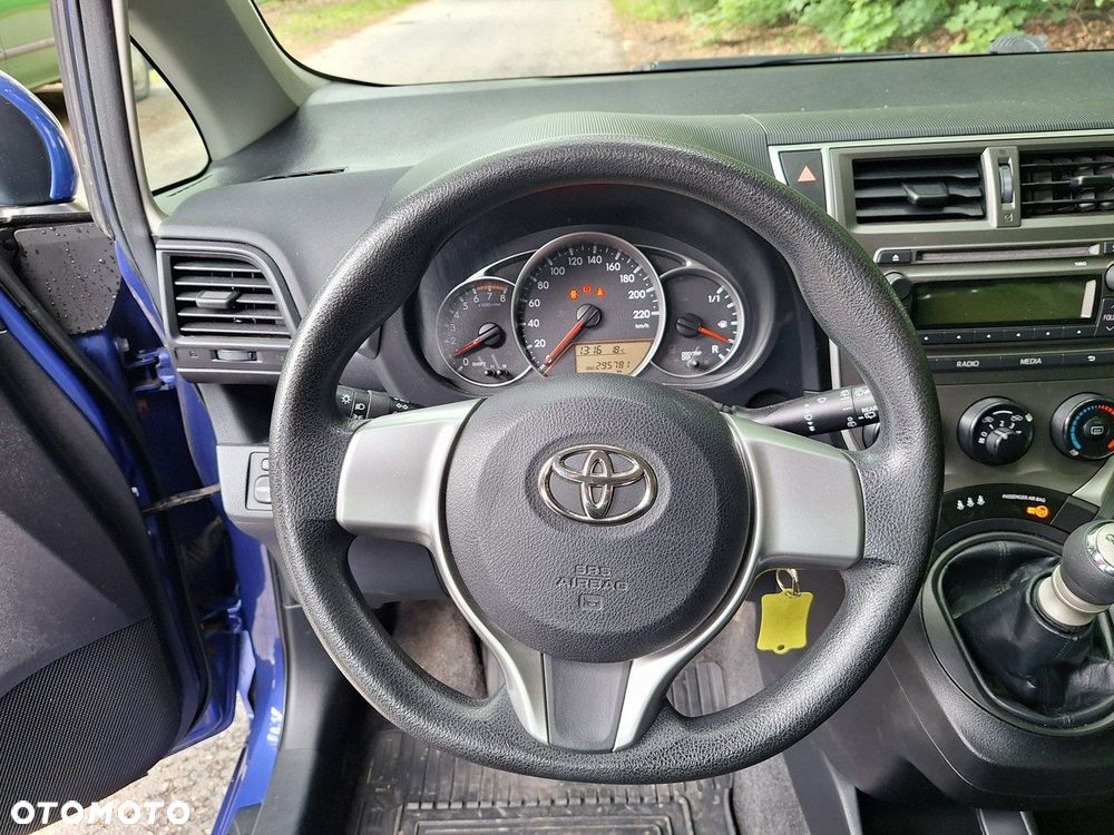 Toyota Verso S 1.33 Luna - 11