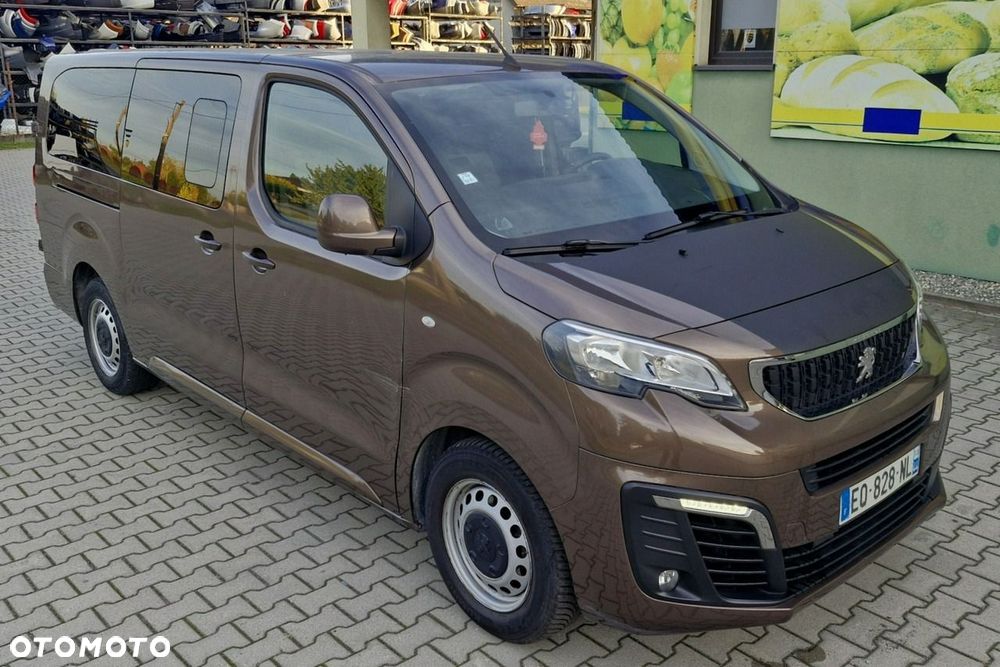 Peugeot Traveller