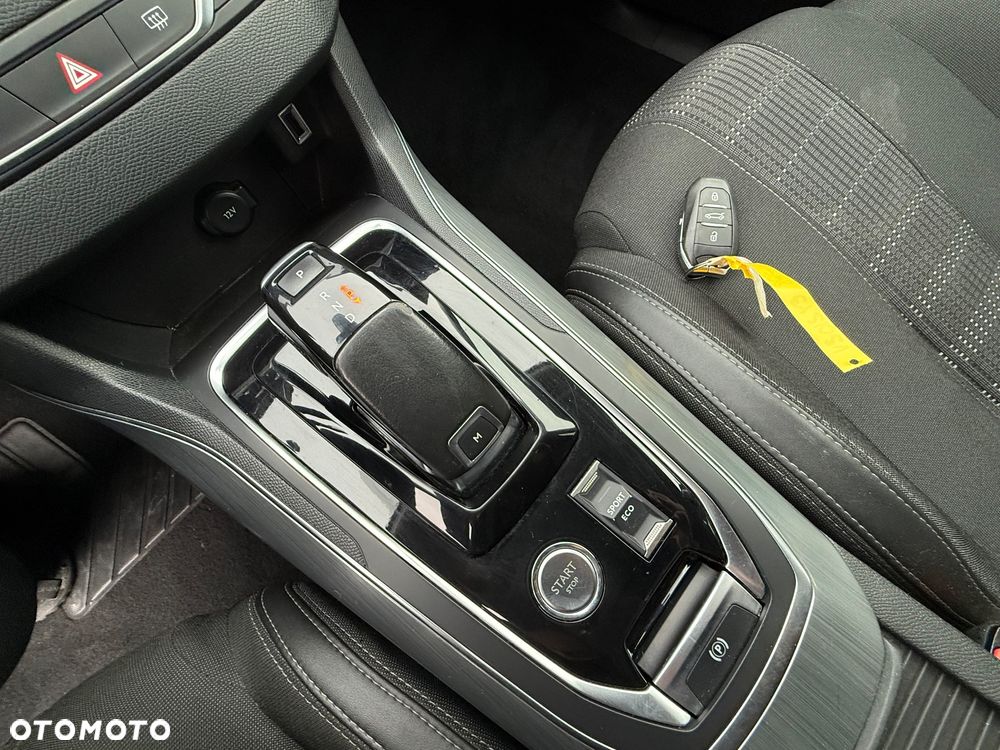 Peugeot 308 BlueHDi 130 EAT8 Stop & Start Allure - 23