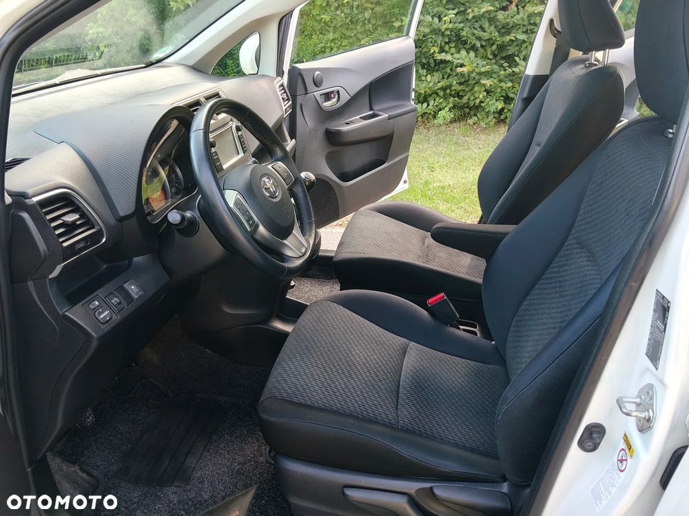 Toyota Verso S 1.33 VVT-i - 13