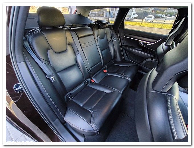 Volvo V90 Cross Country - 21