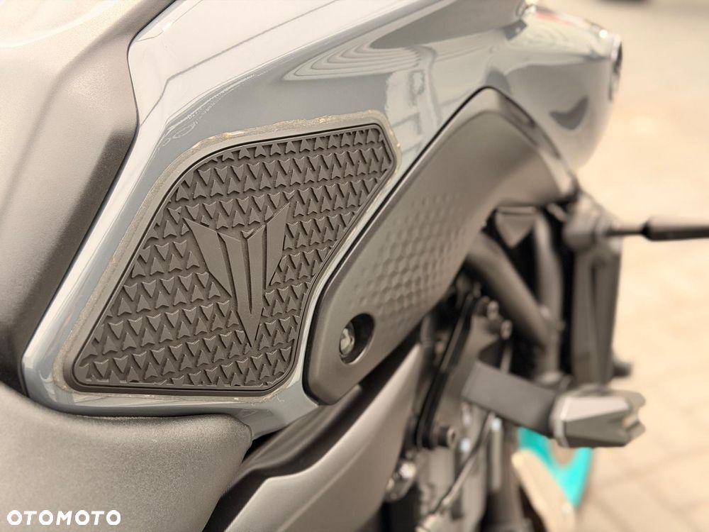 Yamaha MT - 12