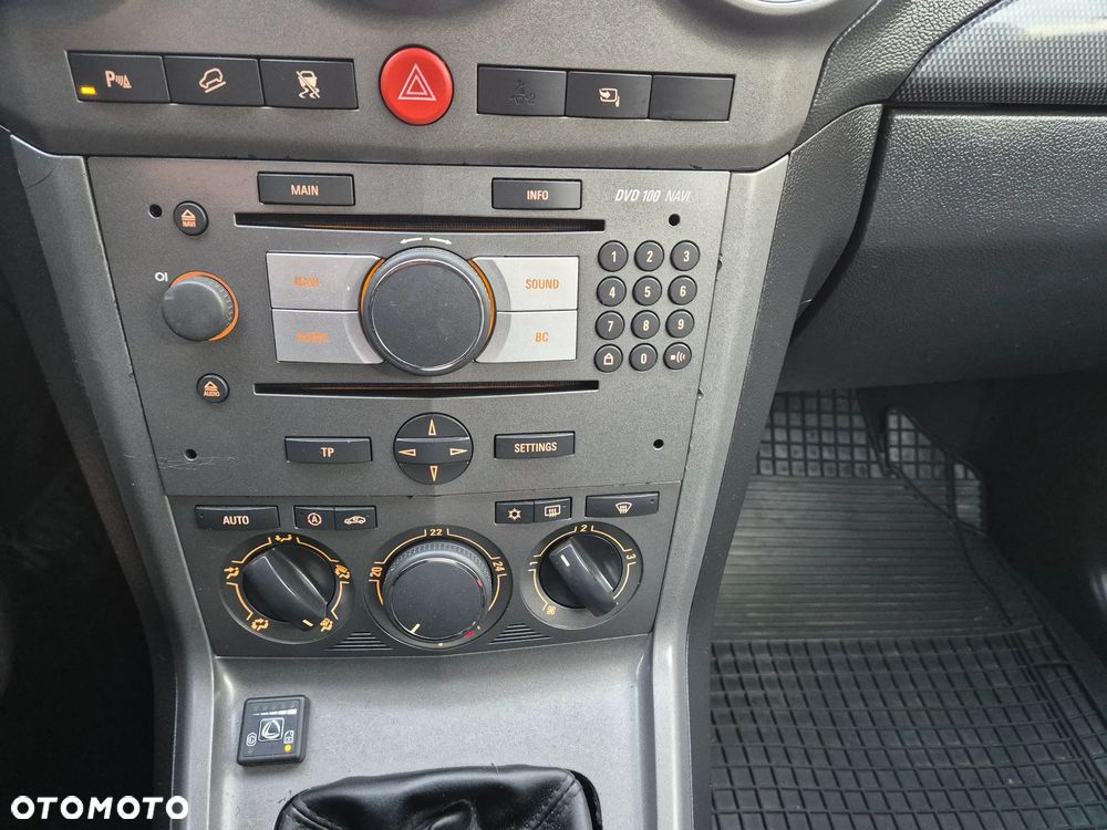 Opel Antara 2.4 4x4 Cosmo - 27