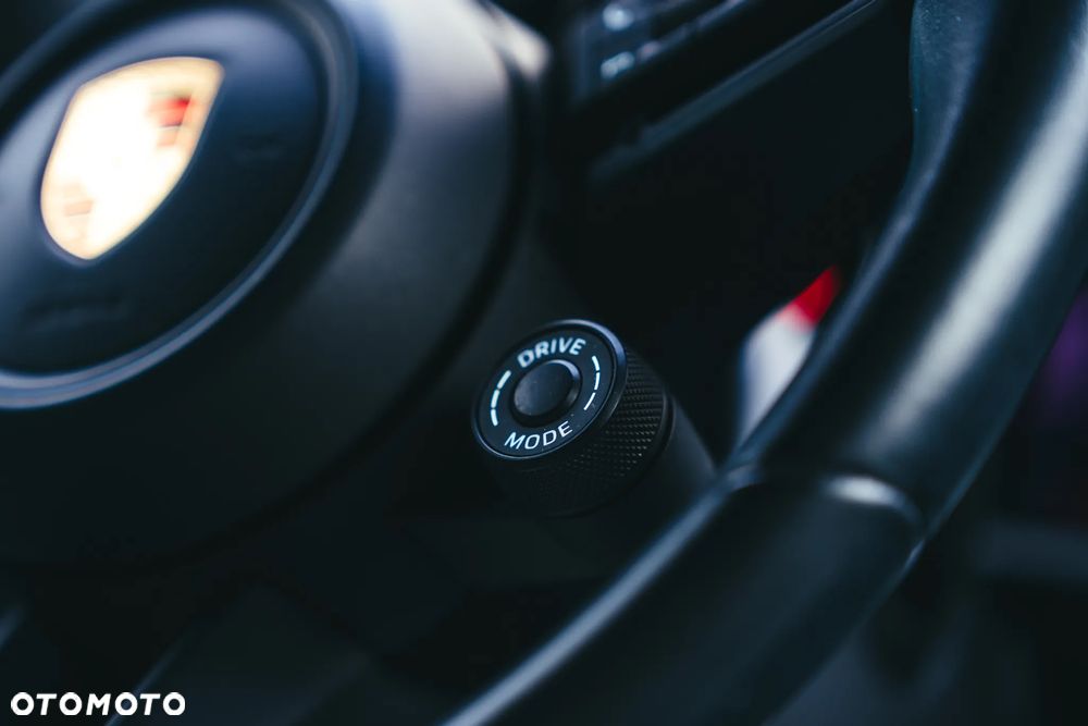 Porsche Macan T - 21