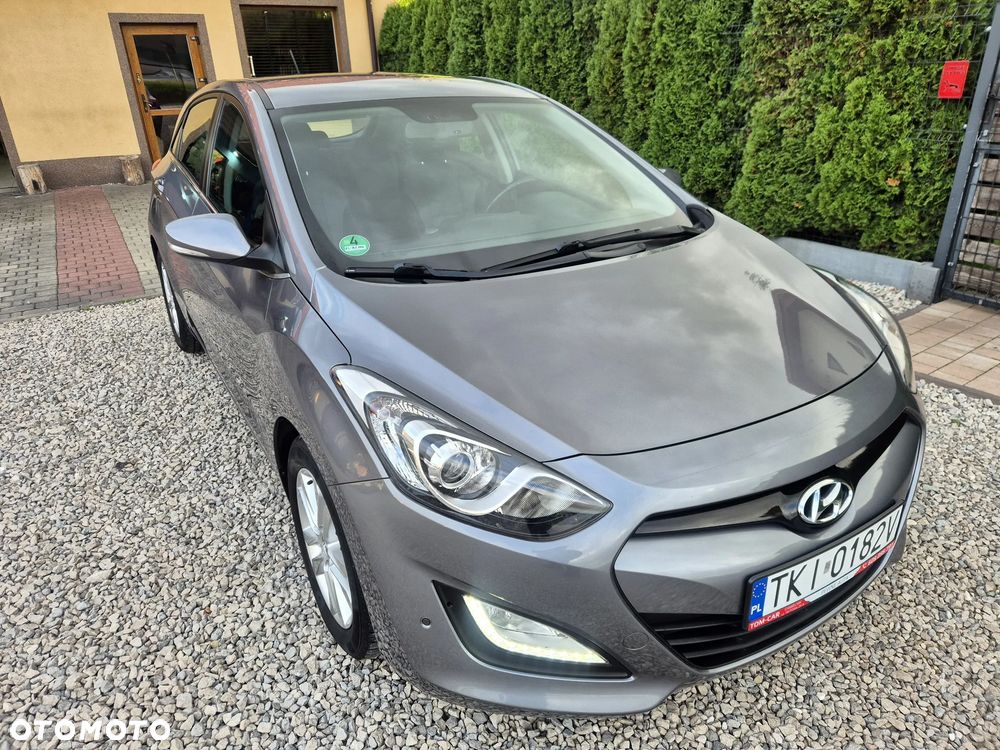 Hyundai i30 1.4 Intro Edition - 13