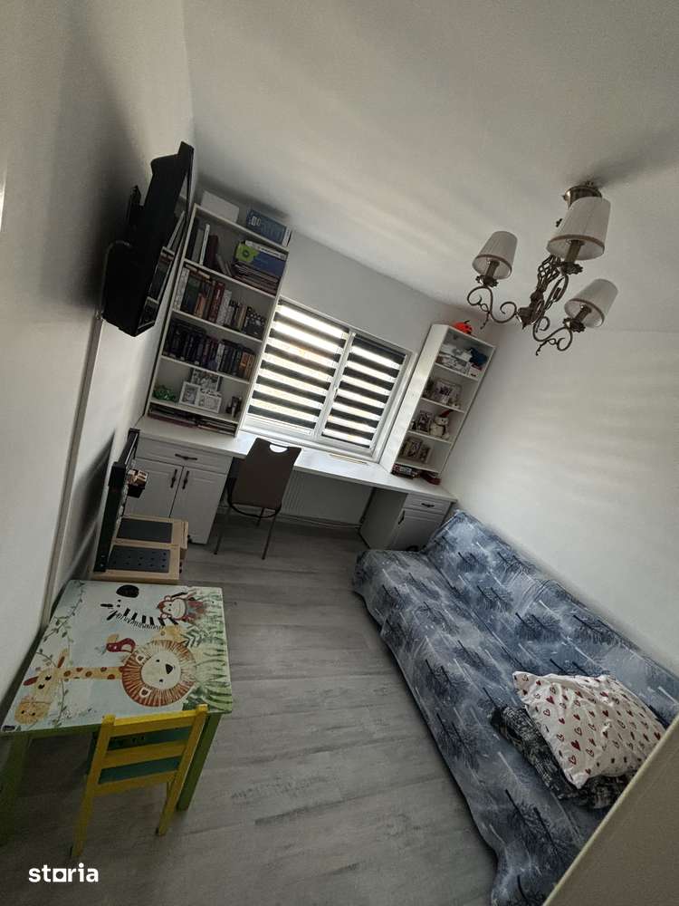 Apartament 3 camere, balcon, Brăila, 70mp — fotografia 3