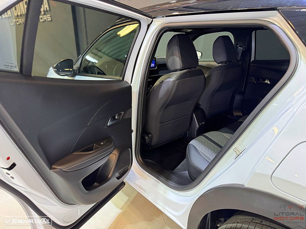 Peugeot 2008 1.2 PureTech Allure Pack - 16
