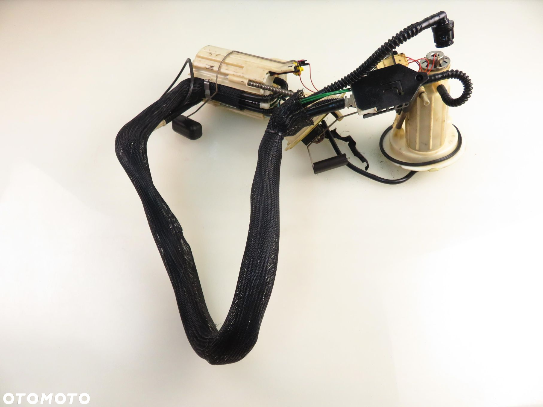 POMPA PALIWA BMW 5 (E60) 520 i - 170 M54 B22 (226S1) 6765778 6765843 - 4