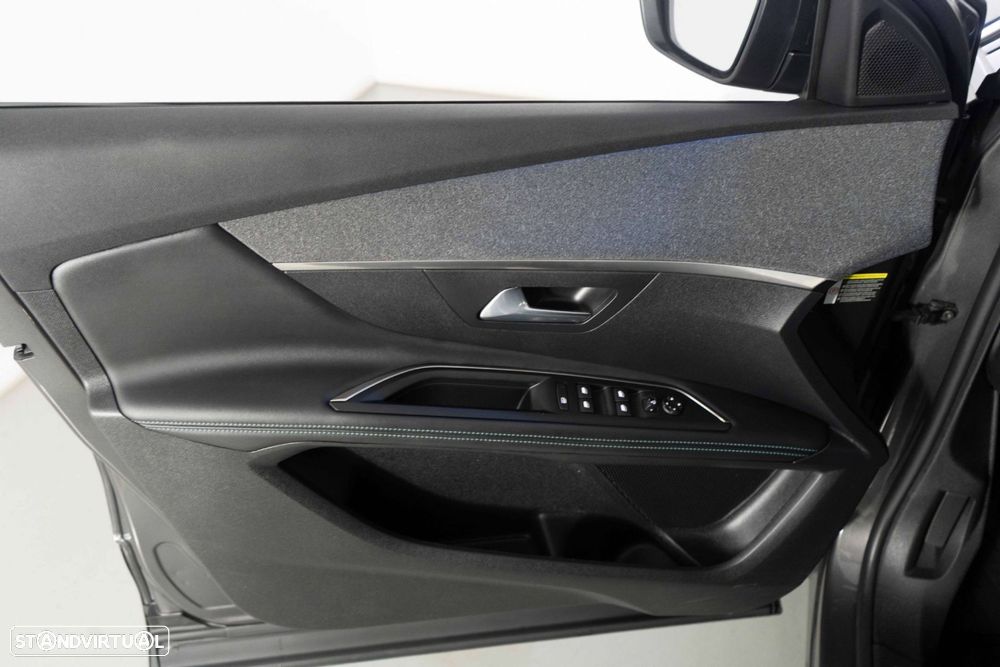 Peugeot 3008 1.6 Hybrid Allure Pack e-EAT8 - 19