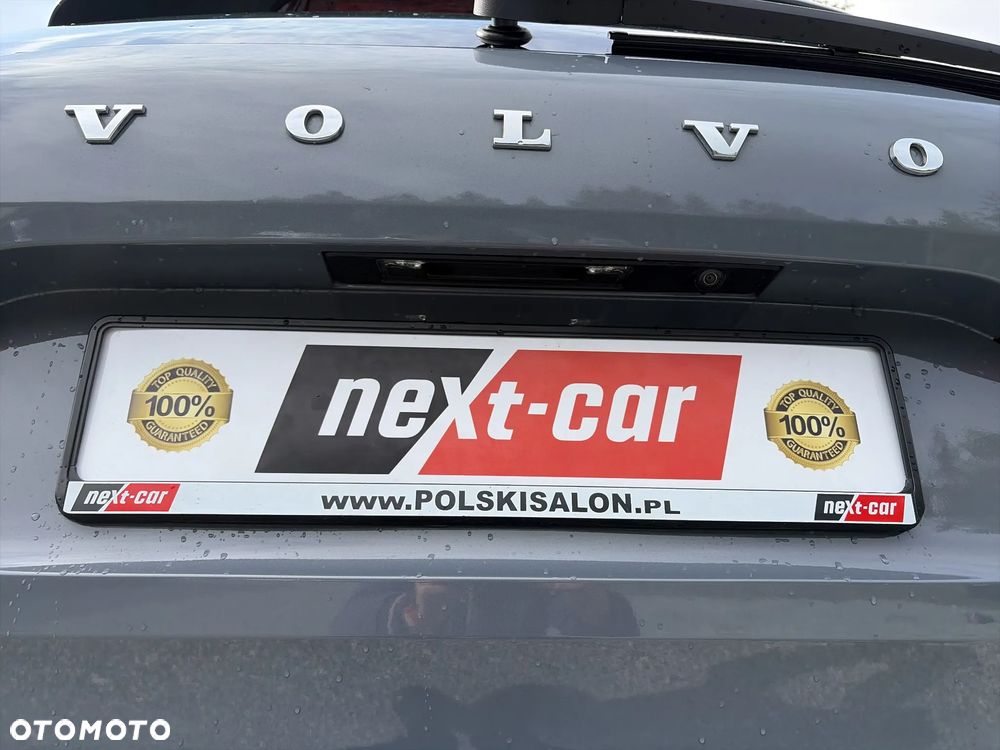 Volvo XC 60 B4 D AWD Plus Dark - 30