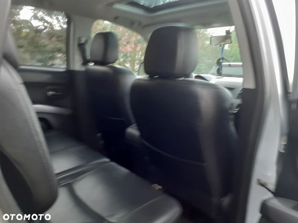 Mitsubishi Outlander 2.0 DID Instyle - 9
