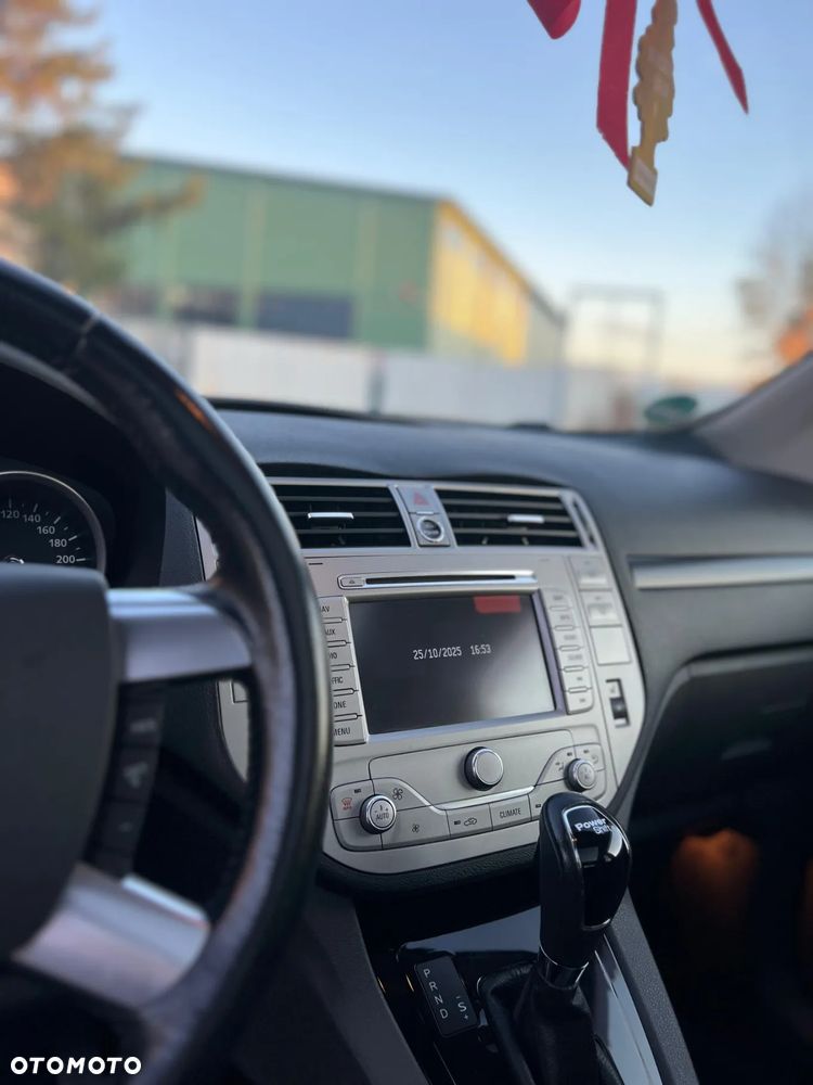 Ford Kuga 2.0 TDCi 4x4 Titanium - 20