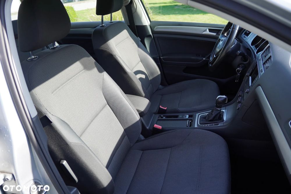 Volkswagen Golf 1.6 TDI BlueMotion Technology DSG Comfortline - 11