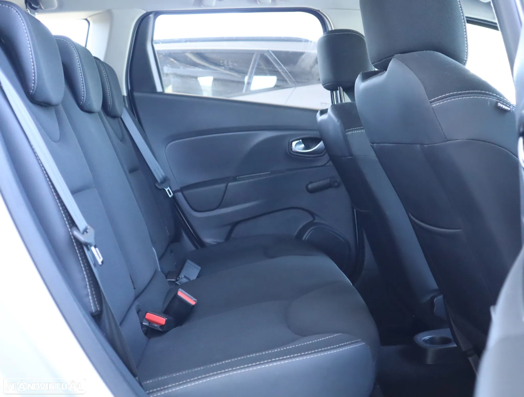 Renault Clio Sport Tourer 0.9 TCe Limited - 23