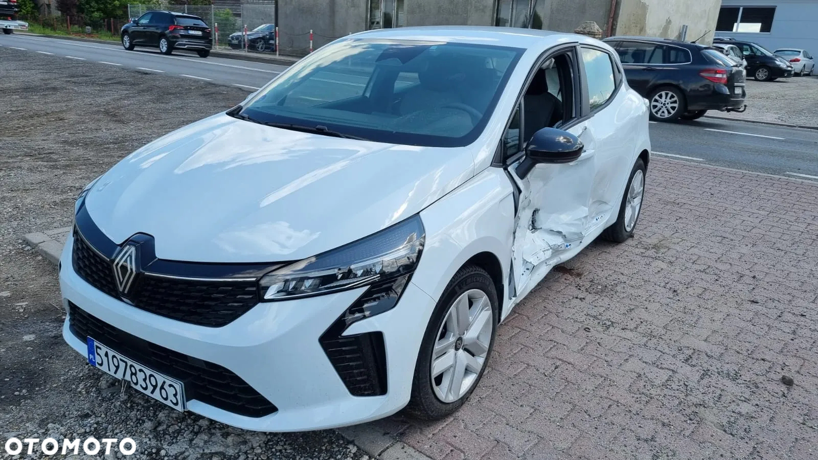 Renault Clio 1.6 E-TECH Equilibre - 15