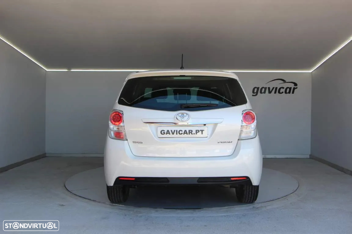 Toyota Verso 1.6 D-4D Exclusive - 12