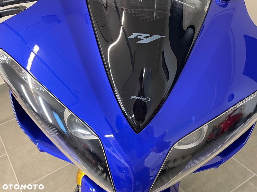 Yamaha R1 - 14