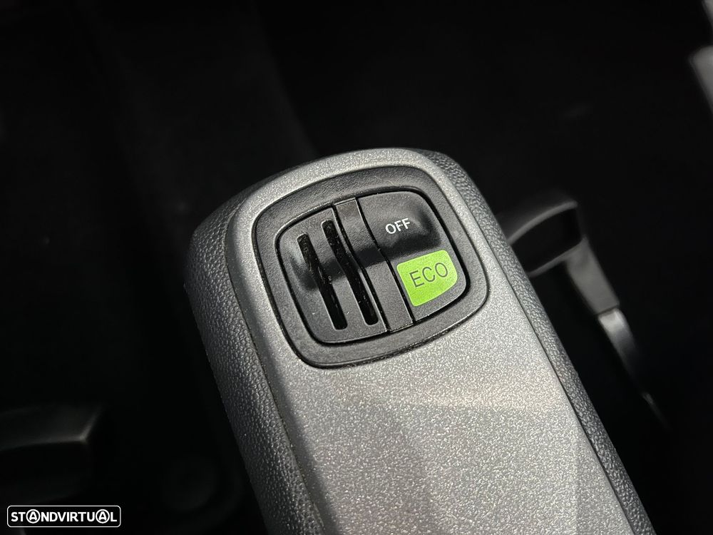 Smart ForTwo Coupé 1.0 mhd Passion 71 Softouch - 14