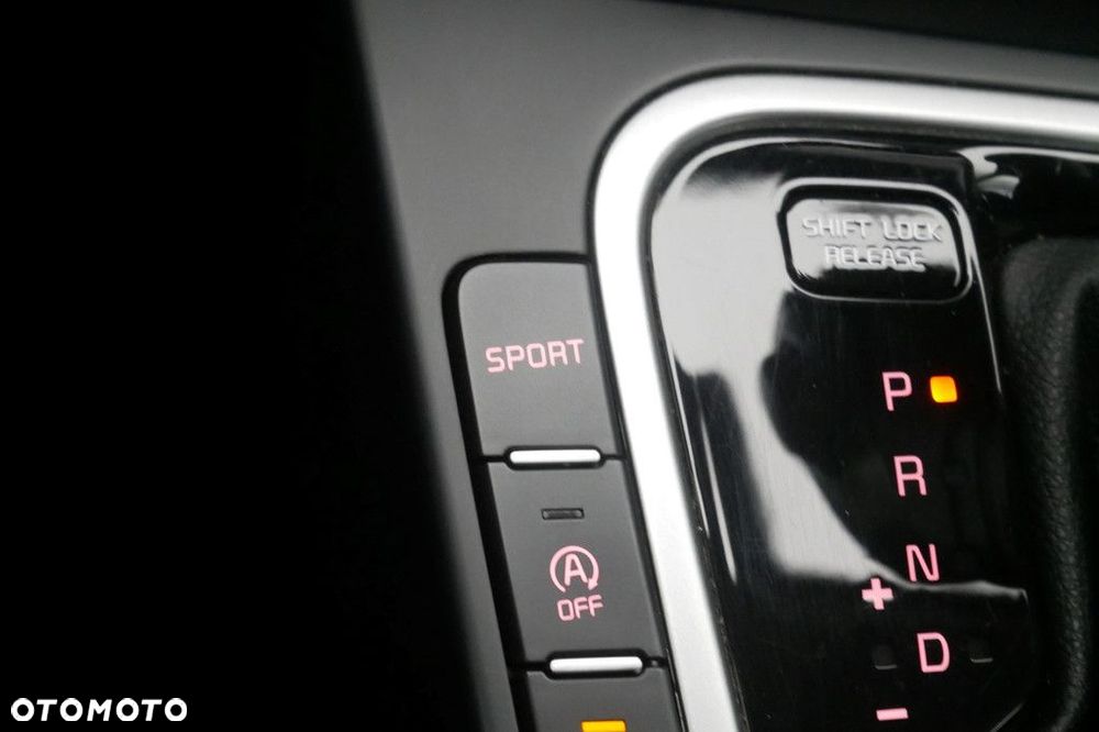 Kia Ceed - 20